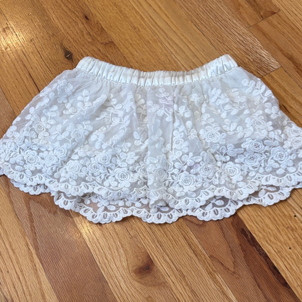White Floral Lace Mini Skirt